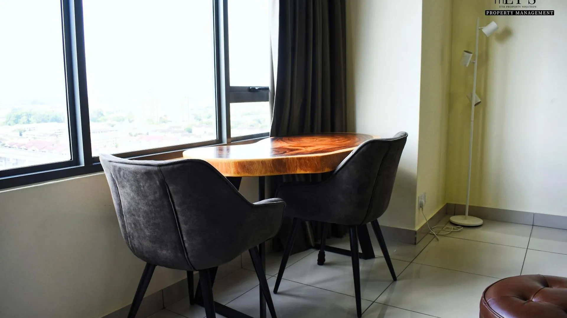 Damen Subang By Widebed Apartman Subang Jaya